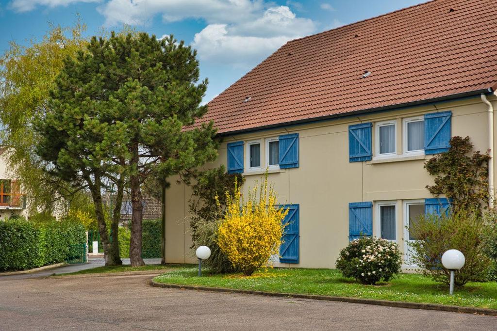 Sure Hotel By Best Western Plaisir Exterior foto