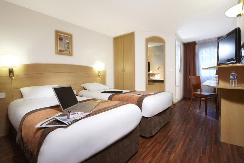 Sure Hotel By Best Western Plaisir Exterior foto